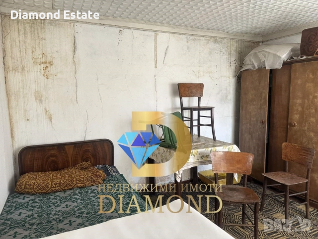 Едноетажна къща с двор в село Златна ливада, общ. Чирпан, снимка 11 - Къщи - 52872827