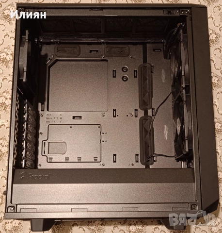 Кутия за компютър, снимка 2 - Захранвания и кутии - 51477080
