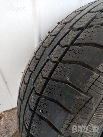 Зимна гума 255 /55 R18 