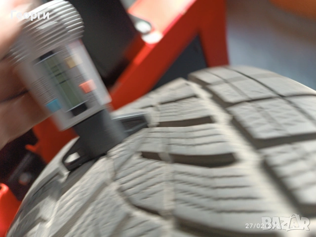 2бр.зимни гуми 235/55/19 Goodyear, снимка 2 - Гуми и джанти - 53672476