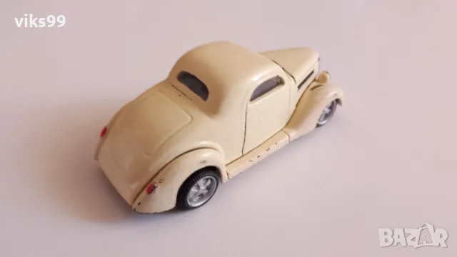 Bburago Ford Coupe 1936 - Мащаб 1:64, снимка 4 - Колекции - 48154416