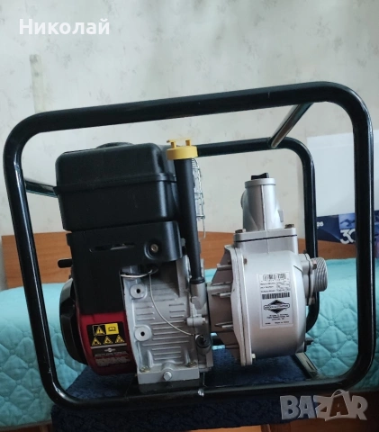 Водна помпа Помпа за вода Бензинова  Briggs & Stratton , снимка 2 - Други машини и части - 53244028