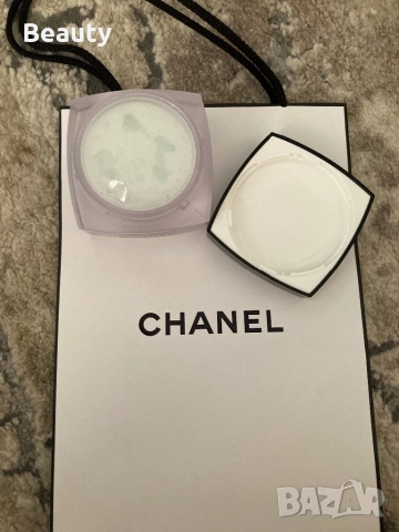 Крем за лице Chanel, снимка 2 - Козметика за лице - 51541828