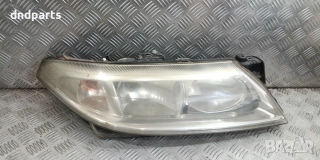 Десен фар Renault Laguna 2002г.	