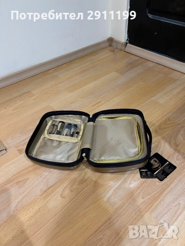 Ново куфарче за козметика Deliplus с подарък, снимка 9 - Друго оборудване - 54230446