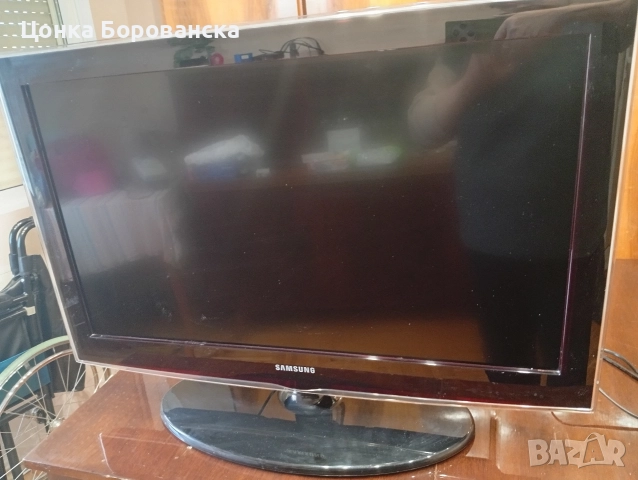 Телевизор Samsung 32 инча, снимка 2 - Стойки, 3D очила, аксесоари - 52707168
