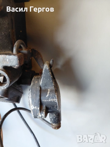 Стар чугунен телефон, снимка 5 - Антикварни и старинни предмети - 53668747