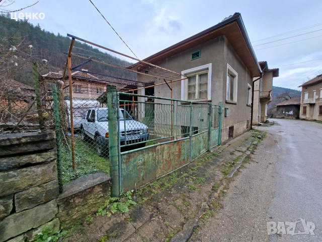 къща в село Лопян, снимка 4 - Къщи - 53452609