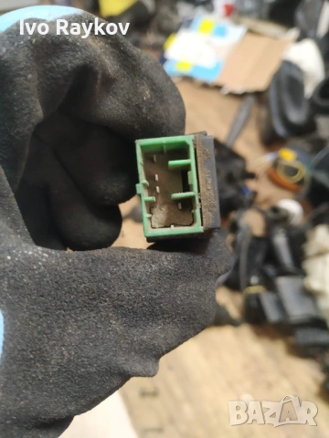 Бутон , регулиране на фаровете за Mazda 323 , 626, снимка 4 - Части - 53888218