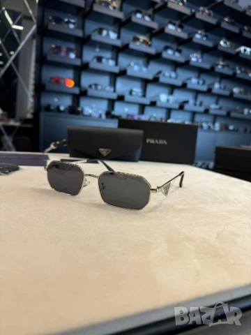 очила с черен обикновен калъф prada chanel , снимка 2 - Слънчеви и диоптрични очила - 50595340