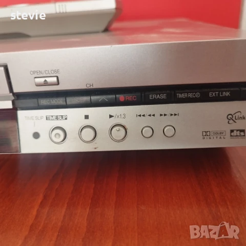 DVD рекордер Panasonic, снимка 4 - Плейъри, домашно кино, прожектори - 50946337