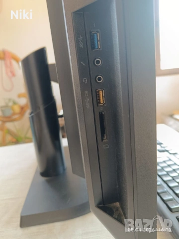 Продавам настолен компютър и монитор в едно, Lenovo ThinkCentre M93z, снимка 7 - Работни компютри - 54113146