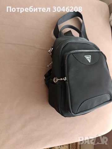 Дамска раница GUESS НОВА, снимка 3 - Чанти - 54011582