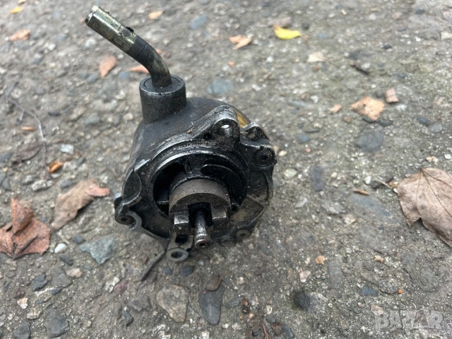 вакуум помпа Mercedes 2.7 CDI 6122300065, снимка 2 - Части - 53012928