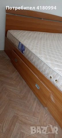 спалня , снимка 2 - Спални и легла - 53342232