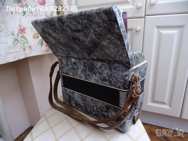 Акордеон Велтмайстер 40 баса, снимка 4 - Акордеони - 53854884