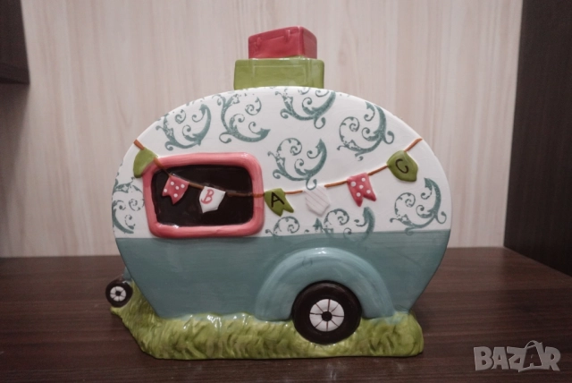 Декоративна керамична каравана 