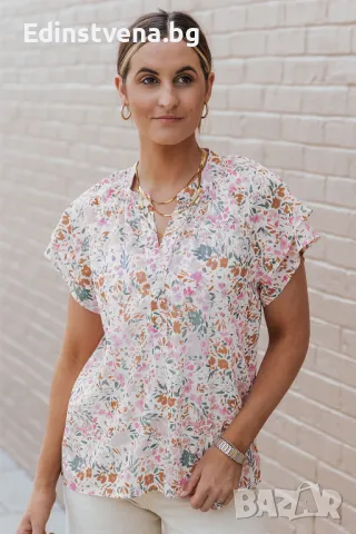 Дамска блуза с къс ръкав, флорален принт и копчета, снимка 1
