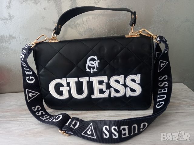 Guess - дамска чанта , снимка 1 - Чанти - 46414875