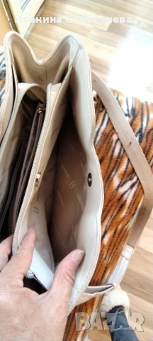 Продавам дамски чанти естествена кожа , снимка 4 - Чанти - 54207278
