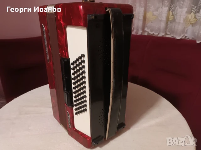 Продавам Акордеон Велтмайстер Стела 60 Баса в отлично състояние, снимка 3 - Акордеони - 51106324