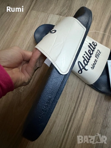 Чисто нови оригинални чехли adidas adilette ! 42,43 н, снимка 5 - Мъжки чехли - 52249402