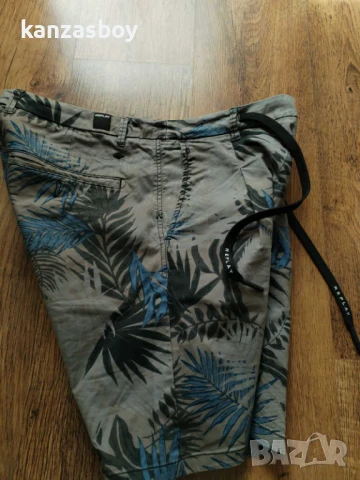 replay - страхотни мъжки панталони 32, снимка 8 - Спортни дрехи, екипи - 50464012