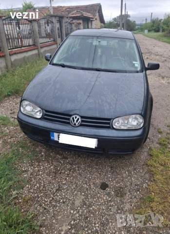 Volkswagen Golf 4 2003 Автомат – Отлично Състояние, Без Забележк, снимка 2 - Автомобили и джипове - 53694541