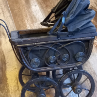 бебешка количка за кукли, снимка 1 - Антикварни и старинни предмети - 44958694