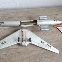 Стара соц. ламаринена играчка съветски самолет ИЛ - 62, снимка 7 - Колекции - 44972131