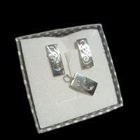 Сребърен комплект обеци с медальон с подаръчна кутийка, снимка 2 - Бижутерийни комплекти - 45201023