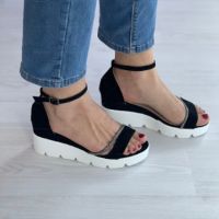 Съчетание на стил и комфорт: Спортно-елегантни дамски сандали за активен лайфстайл, снимка 2 - Сандали - 45227573