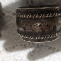 Вехториански сребърни салфетници, снимка 1 - Антикварни и старинни предмети - 45535027