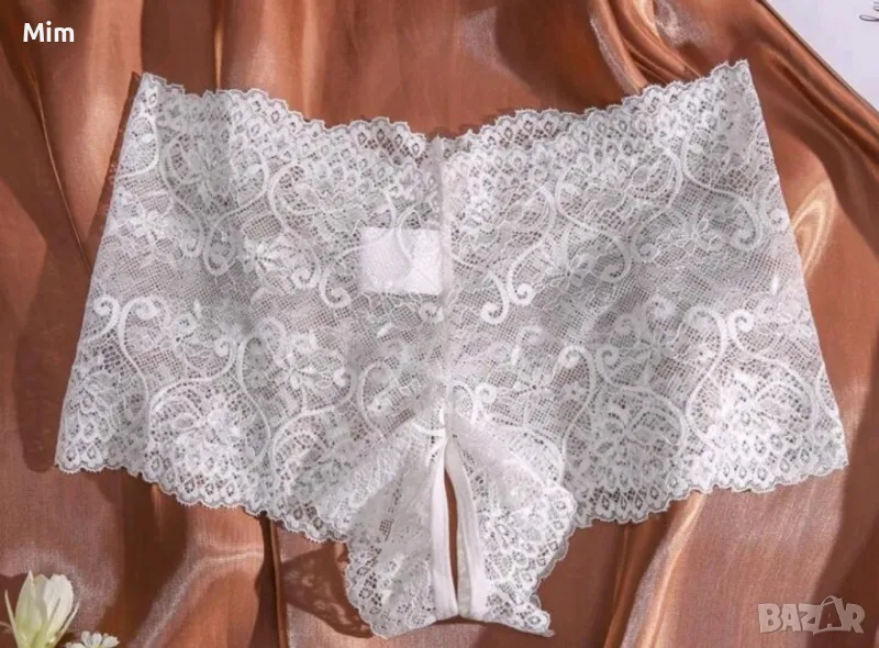 2XL  Снежно бяла дантелена бикина /боксер/с отворено дъно , снимка 1