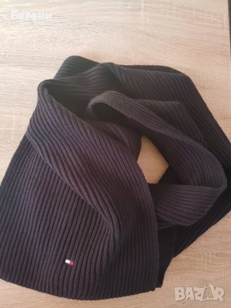 Шал Tommy Hilfiger, снимка 1