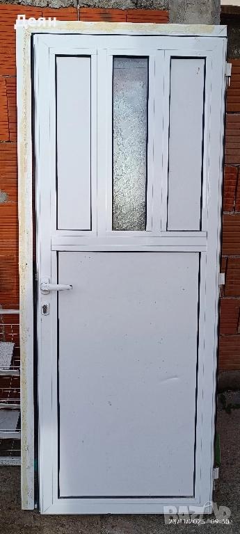 Входна ПВЦ врата, снимка 1