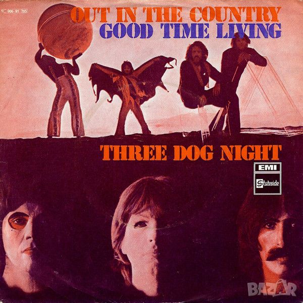 Грамофонни плочи Three Dog Night – Out In The Country / Good Time Living 7" сингъл, снимка 1
