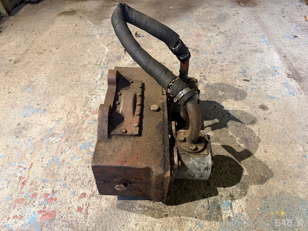 Редуктор багер Болгар, снимка 1