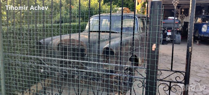 Части за Мерцедес W111, снимка 1