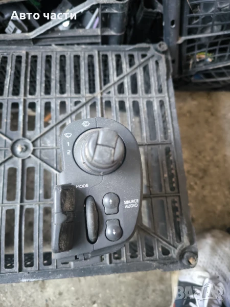 Лостче за чистачки за Renault Clio III Hatchback (01.2005 - 12.2012), № 88103009 387, снимка 1