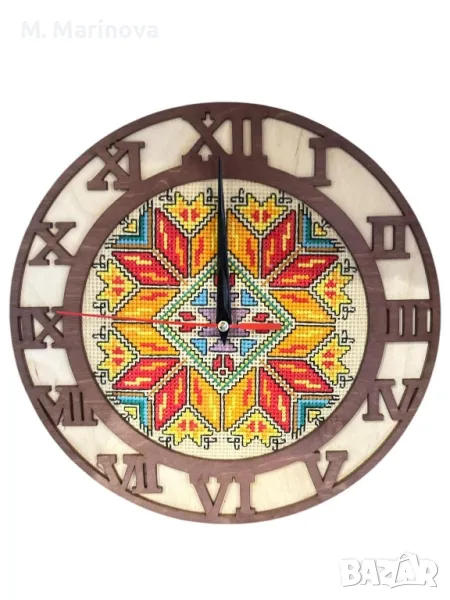 Часовник с ръчна бродерия , снимка 1