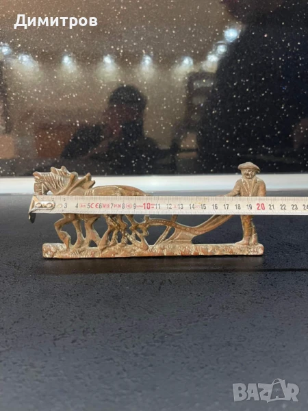 Бронзова пластика Орач, снимка 1