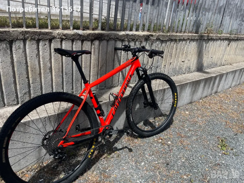 Продавам карбново планиснки велосипед/колело Cannondale F-Si, снимка 1