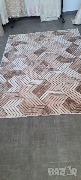 Плътен килим, снимка 1
