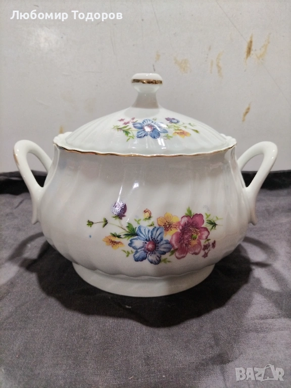 Порцеланов супник , снимка 1