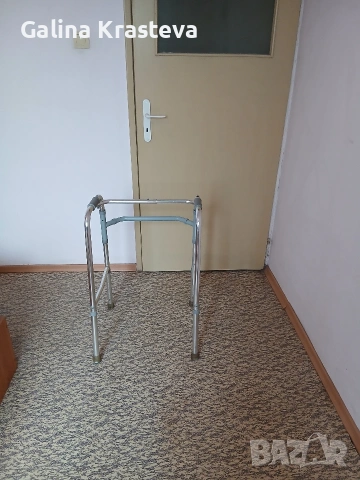 Проходилка за възрастни, снимка 3 - Ролатори - 53986432