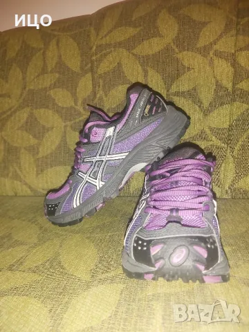 Туристически дамски обувки Asics GEL-ARCTIC 4 GTX, снимка 1 - Маратонки - 46826943