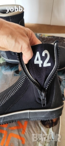 Водолазни неопренови обувки Camaro, снимка 8 - Водни спортове - 51668394