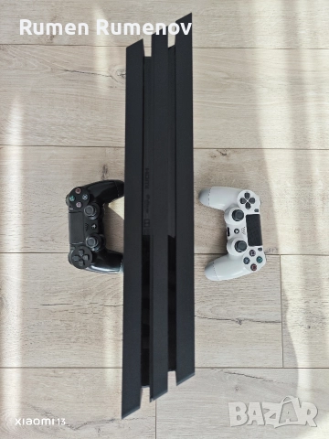 PlayStation 4 Pro с 1TB FW11, снимка 4 - PlayStation конзоли - 52823942