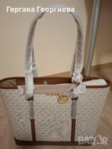 Дамска чанта Michael Kors, снимка 2 - Чанти - 53503017